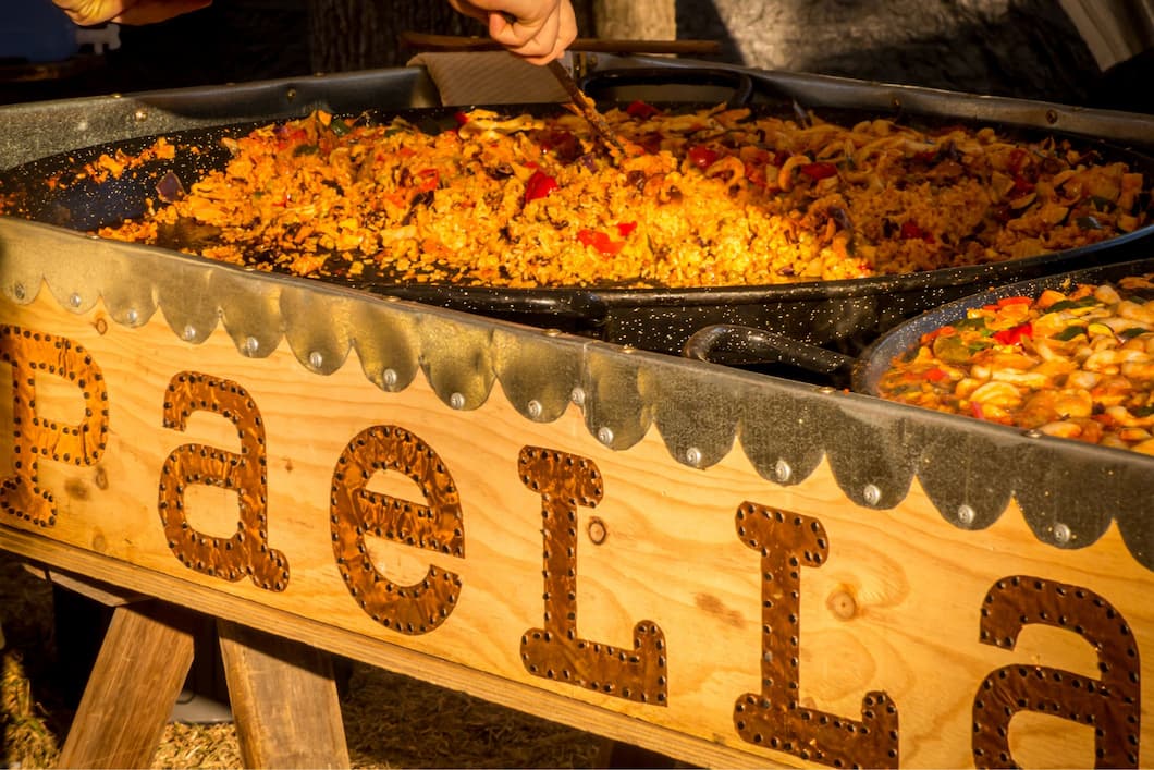 What To Consider When You Hire Outdoor Catering Equipment (2) What To Consider When You Hire Outdoor Catering Equipment (2)